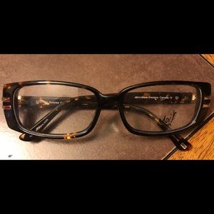 Designer eyewear by Moi